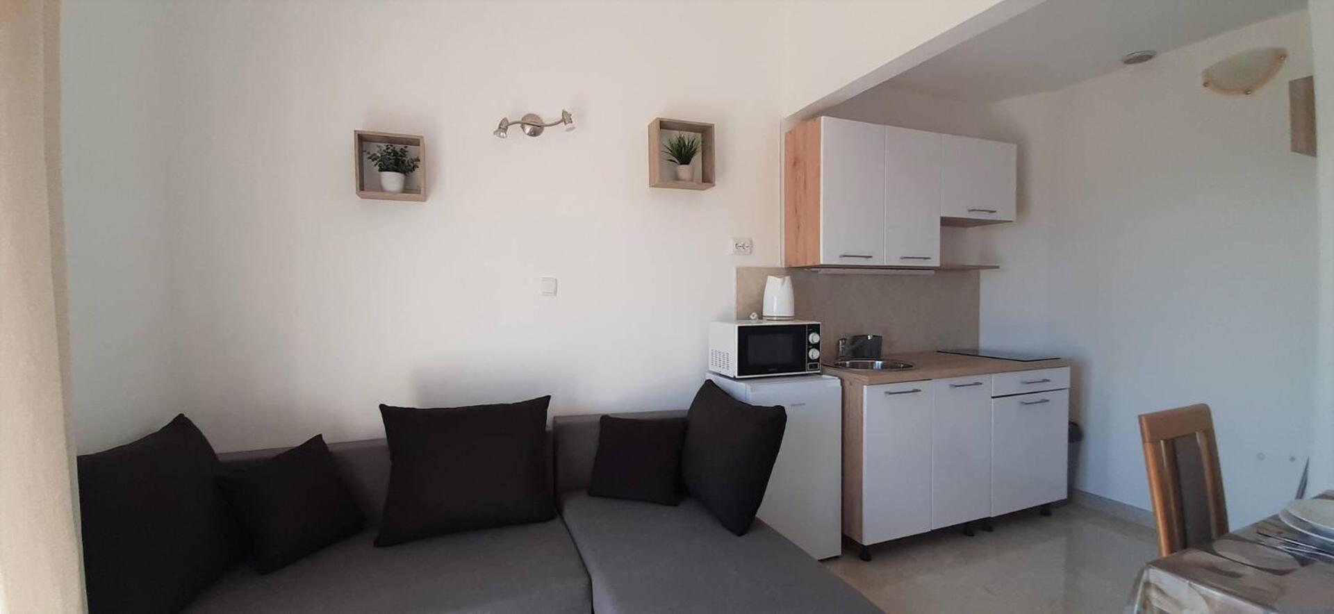 Guest House Helena Close To Beach Krk Town Exterior photo